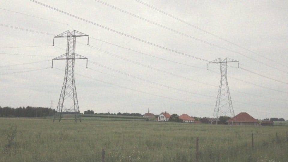 Jakie są wymagania dla przewodu napowietrznego w systemie TN-S?