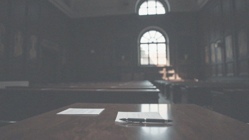 Jakie są konsekwencje karnie za składanie fałszywych zeznań?