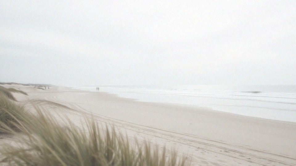 Kołobrzeg plaża zachodnia – wszystko, co musisz wiedzieć!