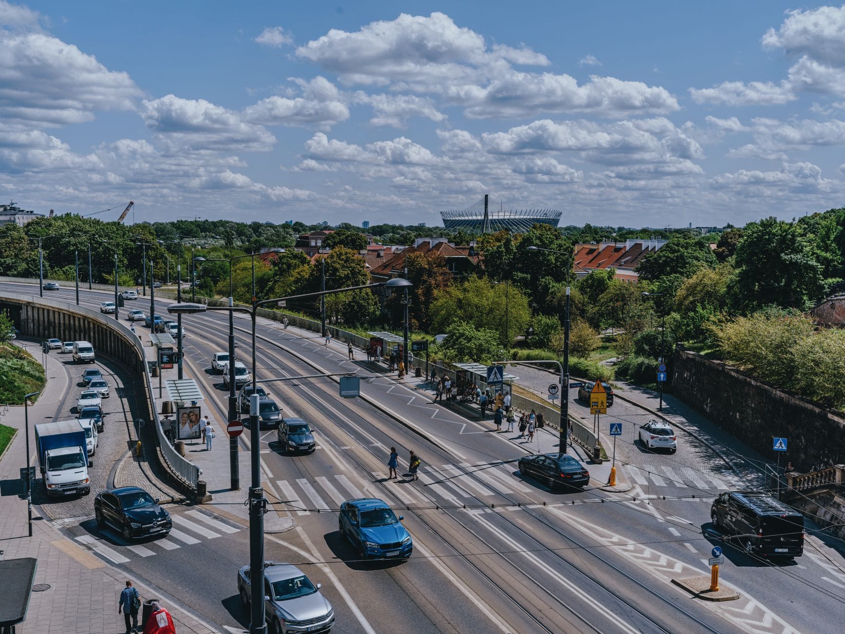Logistyczny koszmar w Trójmieście? Jak zaplanować konferencję bez korków i problemów z parkingiem?